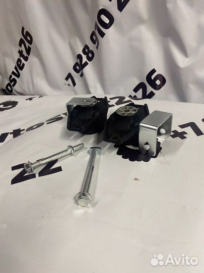 LADA Priora Подушка двигателя левая и правая