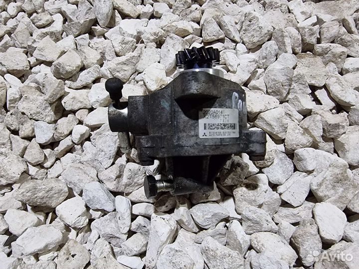 Вакуумный насос Паджеро 4