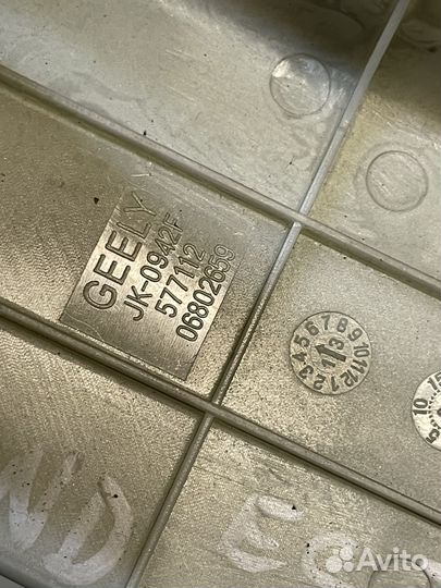 Накладка кнопки стеклоподъемника Emgrand EC-7