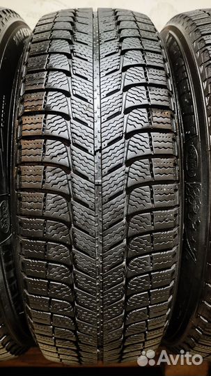 Michelin X-Ice XI3 215/65 R17