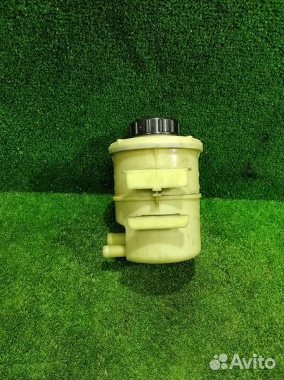 Бачок гур Renault Logan I