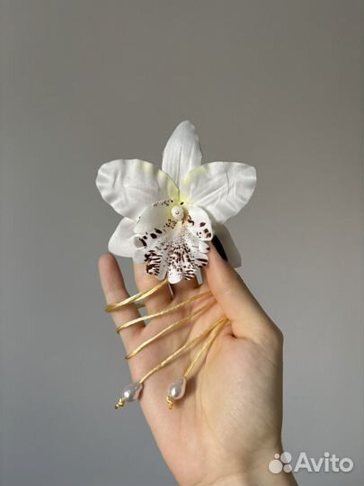 Чокер с цветком