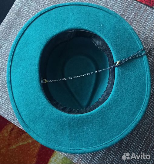 Шляпа с широкими полями