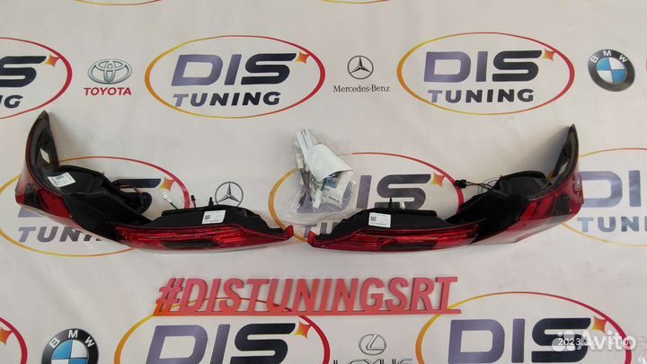 Стоп сигналы на Toyota Corolla 180 2012-2019г