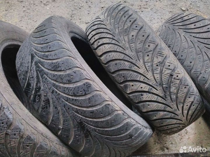 Goodyear UltraGrip Extreme 205/60 R16