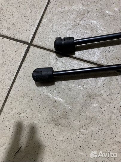 Амортизатор капота Mercedes-Benz Ml W166 M157 2013