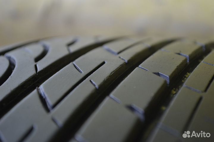 Bridgestone Turanza GR90 215/55 R17