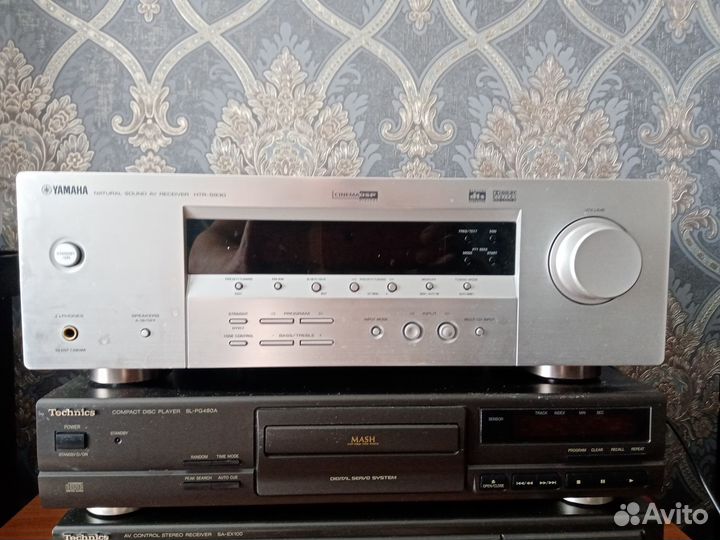 Усилитель мощности yamaha HTR-5830 и проигрыватель