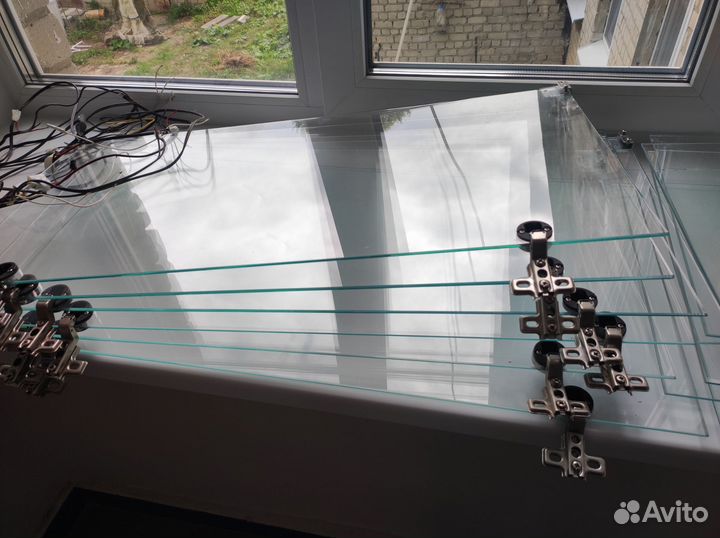 Стеклянные дверцы