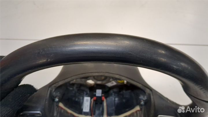 Руль Volkswagen Tiguan, 2012