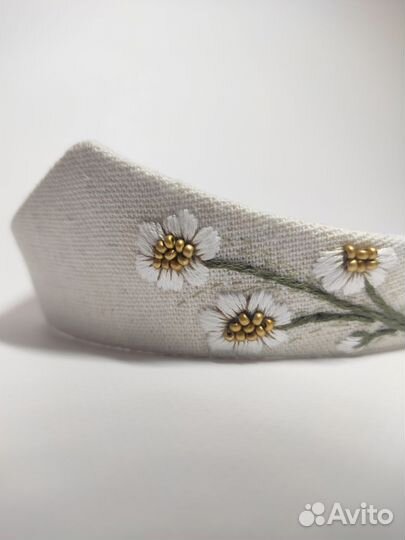 Ободок ручной работы с вышивкой в наличии
