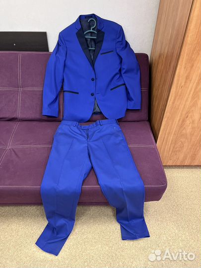 Костюм