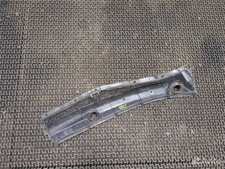 Жабо под дворники Toyota Venza, 2011