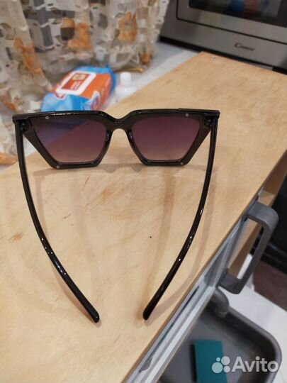 Солнцезащитные очки