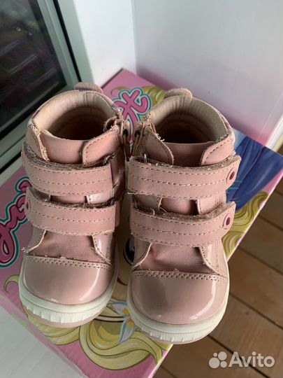 Ботинки для девочки 20р