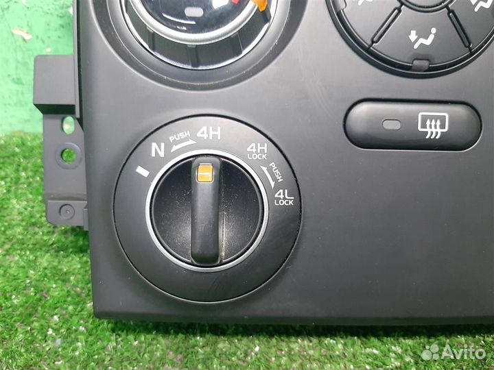 Панель управления отопителя Suzuki Grand Vitara 2