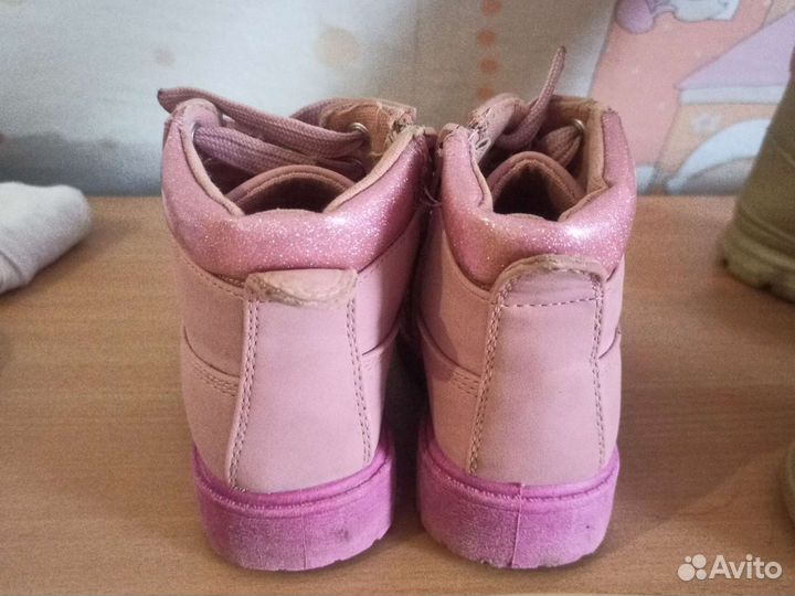 Детские ботинки