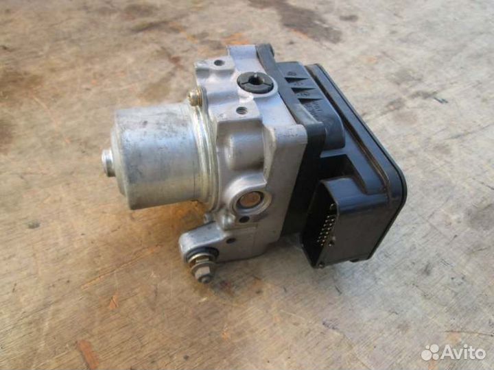 Блок abs Honda Stream RN1 D17A 2001/11