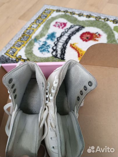 Фигурные коньки wifa 27