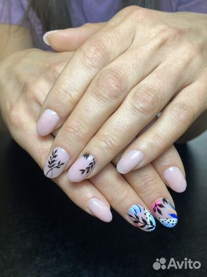 Мастер маникюра