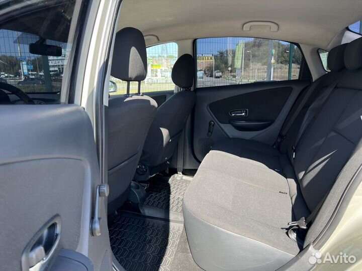 Nissan Almera, 2016