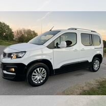 Peugeot Rifter 1.5 MT, 2020, 96 000 км, с пробегом, цена 1 640 000 руб.