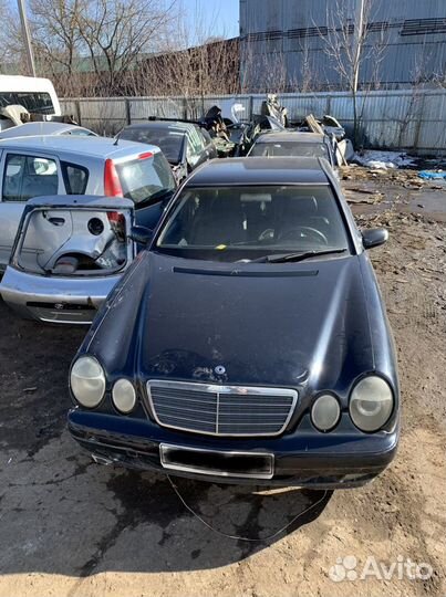 Стеклоподъемник передний правый w210 mercedes