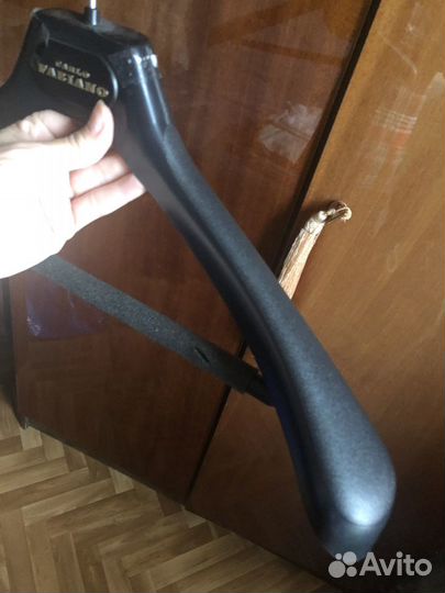 Вешалки для одежды