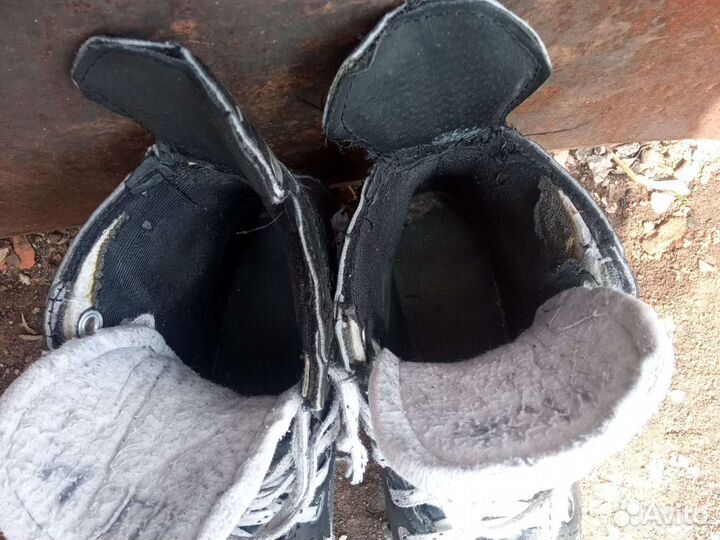 Коньки хоккейные детские