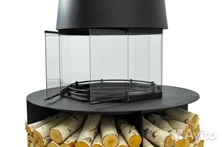 Островной камин с остеклением