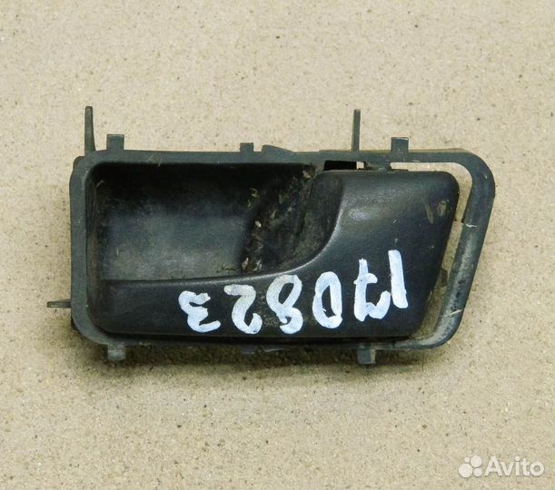 Ручка внутренняя правая VW Passat B3