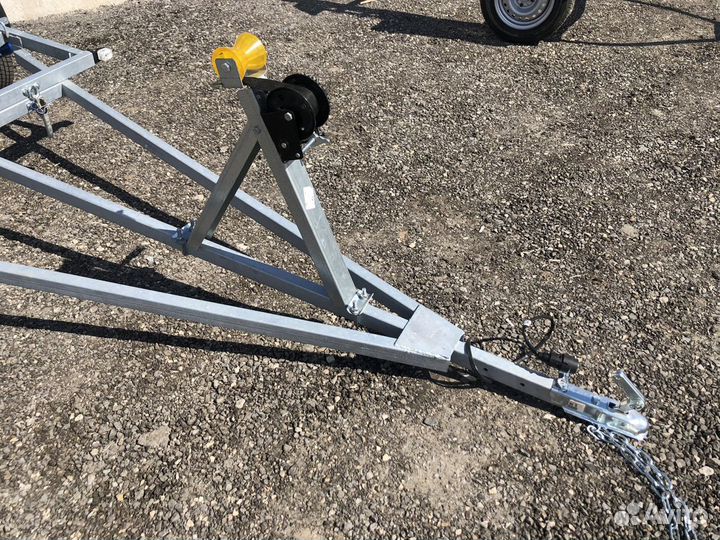 Самосвальный лодочный прицеп Трейлер 4,8 м