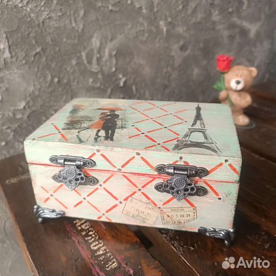 Деревянная шкатулка для украшений