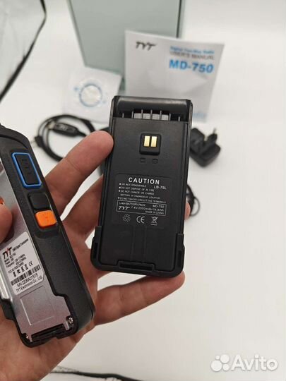 TYT рация MD-750 с программатором и гарнитурой