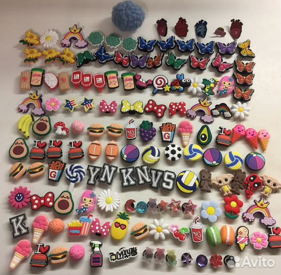 Джибитсы значки цепочки на кроксы,на шнурки