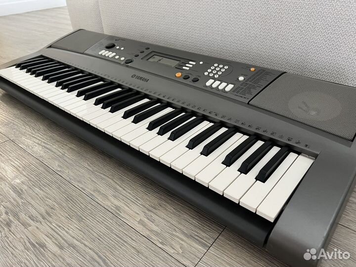 Синтезатор yamaha PSR-R300