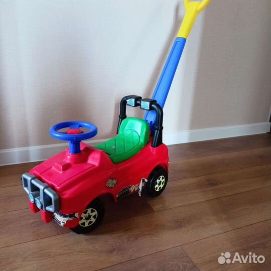 Машинка-каталка