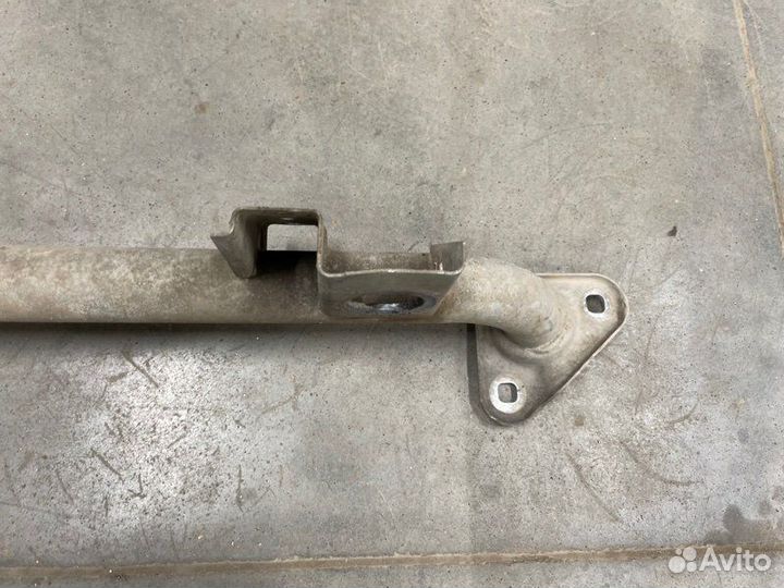 Усилитель бампера передний Mercedes-Benz