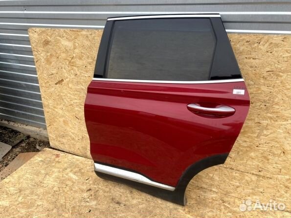 Левая задняя дверь Hyundai Santa Fe 4 TM
