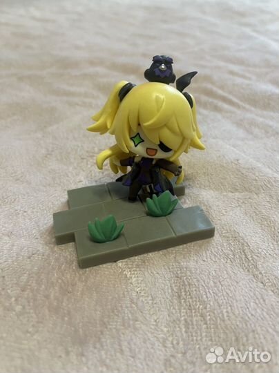 Фигурки из игр Секай-Хатцуне Мику и Геншин-Фишль