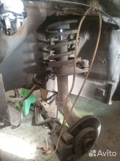 Стойки передние Chevrolet Lanos zaz Sens Chance