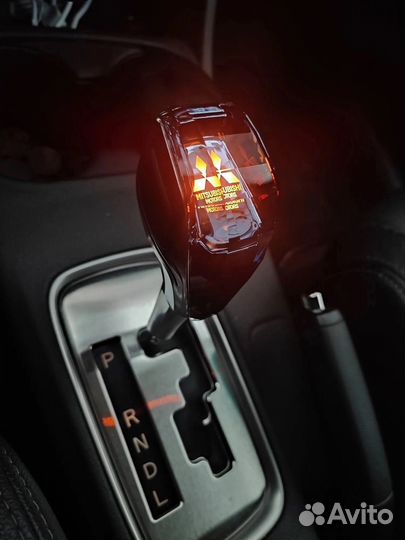 Светодиодная LED ручка кпп на любой автомобиль