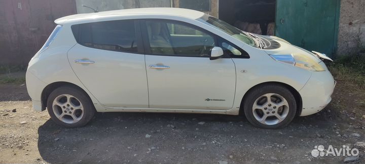 Nissan Leaf 109 л.с. AT, 2011, 82 000 км