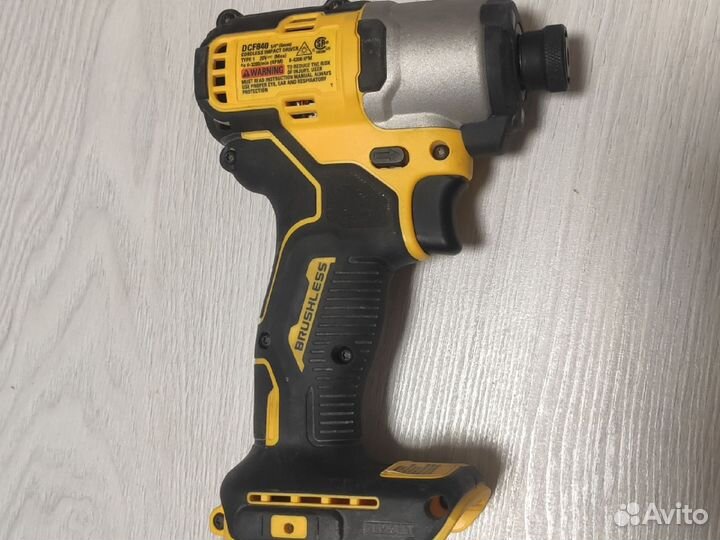 Dewalt импакт dcf 840