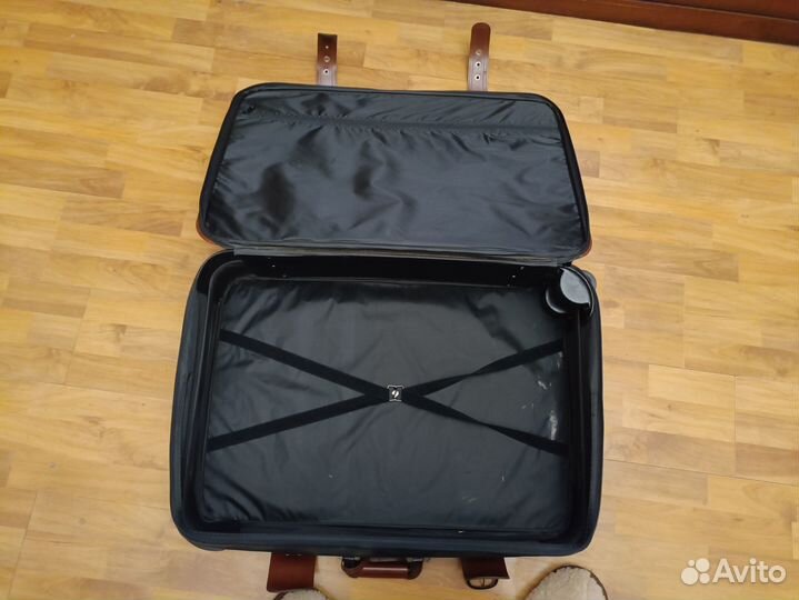 Чемодан куплен в германии 70 х h50 х 20
