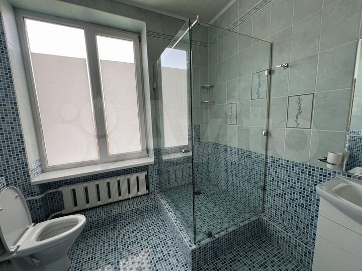 Дом 289 м² на участке 8 сот.