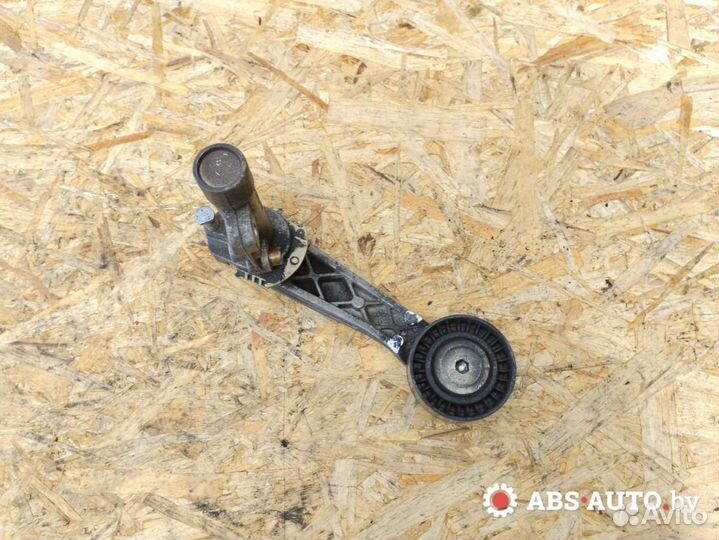Натяжитель ремня генератора Peugeot 308 1