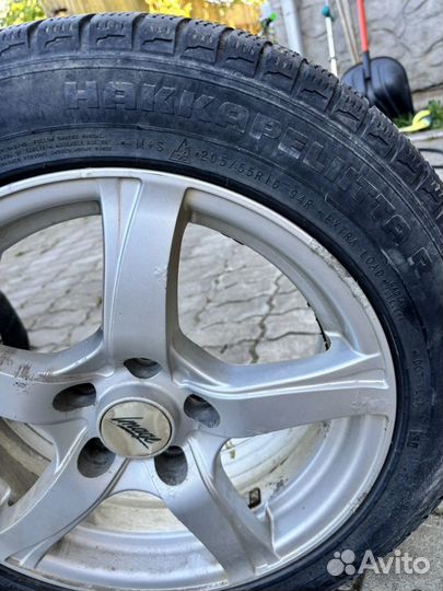 Nokian Tyres Hakkapeliitta R2 205/55 R16