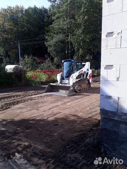 Минипогрузчик на гусеницах