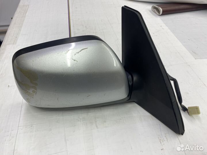 Боковое зеркало правое